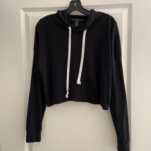 H&M Tops - H&M Black Cropped Long Sleeve Light Thermal Hoodie